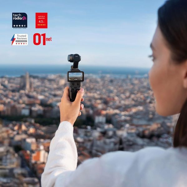 DJI Osmo Pocket 4 Creator Combo